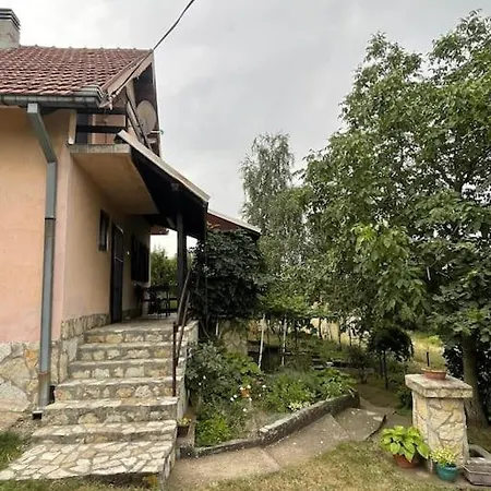 Olivera Holiday home Vladimirovac